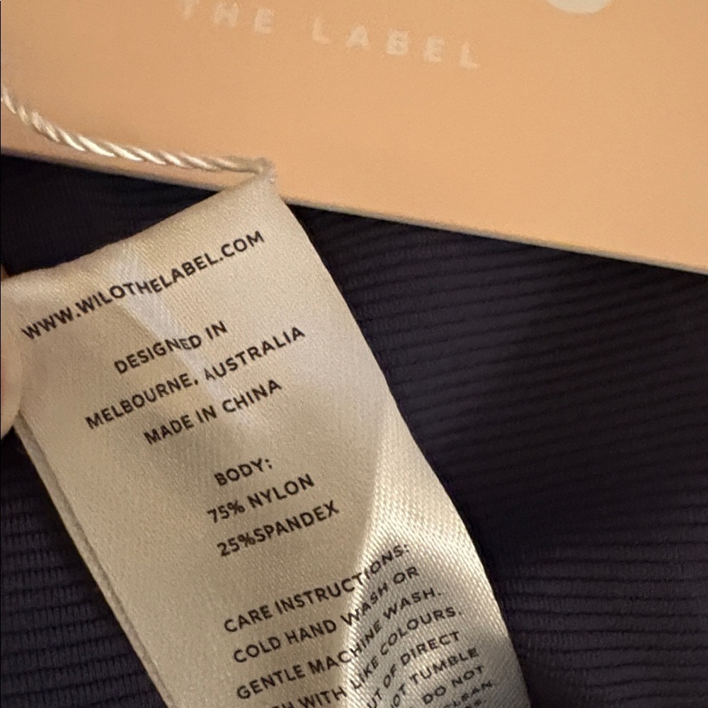 WILO The Label Racerback Colorblock Bra - Picture 5 of 5